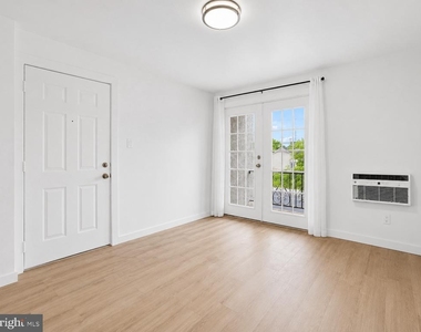 422 N Black Horse Pike - Photo Thumbnail 12