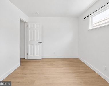 422 N Black Horse Pike - Photo Thumbnail 10