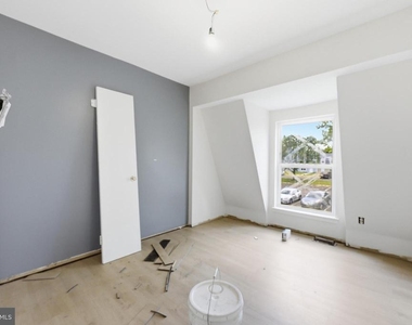 27 Villanova Court - Photo Thumbnail 6