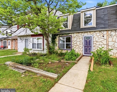 27 Villanova Court - Photo Thumbnail 12