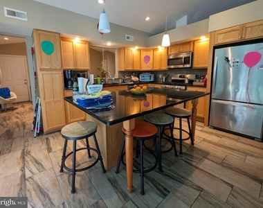 326 Cherry Hill Boulevard - Photo Thumbnail 1