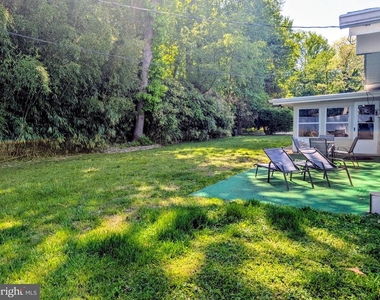 326 Cherry Hill Boulevard - Photo Thumbnail 16