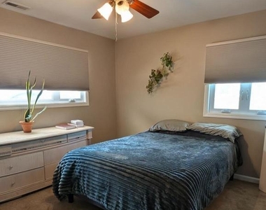 326 Cherry Hill Boulevard - Photo Thumbnail 8