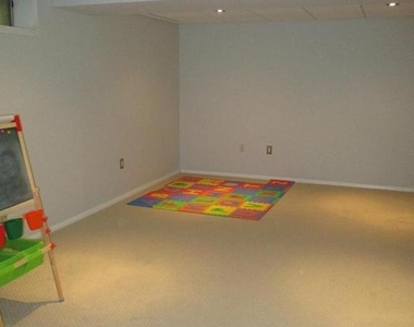 71 Versailles Boulevard - Photo Thumbnail 14