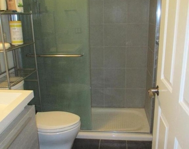 71 Versailles Boulevard - Photo Thumbnail 7
