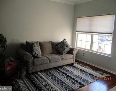 71 Versailles Boulevard - Photo Thumbnail 8