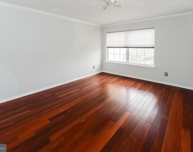 71 Versailles Boulevard - Photo Thumbnail 6