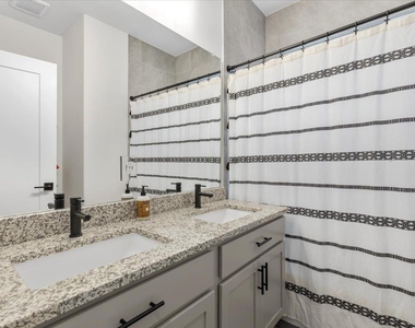 1531 N Red Bud Ln - Photo Thumbnail 22