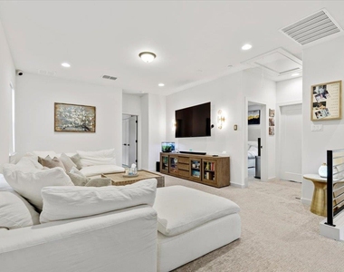 1531 N Red Bud Ln - Photo Thumbnail 16