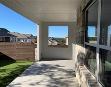7112 N Jument Dr N - Photo Thumbnail 6