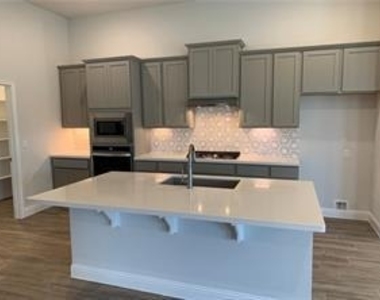 7112 N Jument Dr N - Photo Thumbnail 13