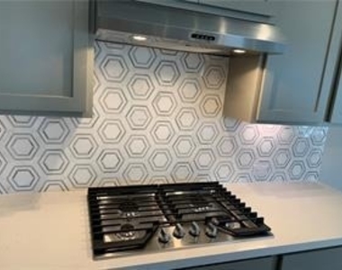 7112 N Jument Dr N - Photo Thumbnail 4