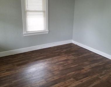 420 Ash Street - Photo Thumbnail 9