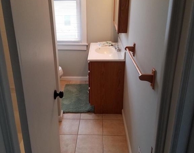 420 Ash Street - Photo Thumbnail 15