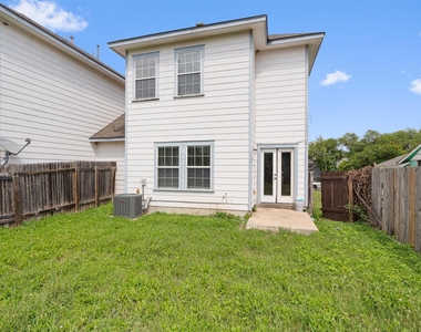 7502 Lazy Creek Dr - Photo Thumbnail 25
