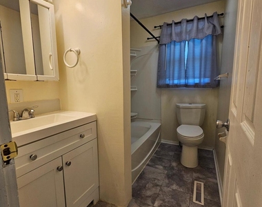 22 Plymouth Drive - Photo Thumbnail 16