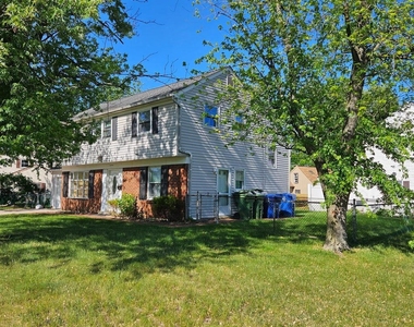 22 Plymouth Drive - Photo Thumbnail 2
