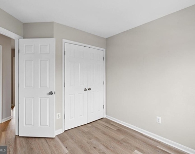 4935 Wall Flower Way - Photo Thumbnail 23