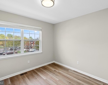 4935 Wall Flower Way - Photo Thumbnail 24