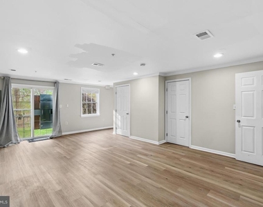 4935 Wall Flower Way - Photo Thumbnail 11