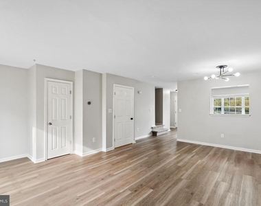 4935 Wall Flower Way - Photo Thumbnail 8