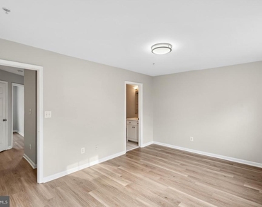 4935 Wall Flower Way - Photo Thumbnail 18