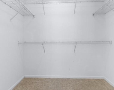 5365 S Center Drive - Photo Thumbnail 26
