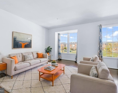 5365 S Center Drive - Photo Thumbnail 15