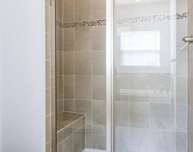 5365 S Center Drive - Photo Thumbnail 28