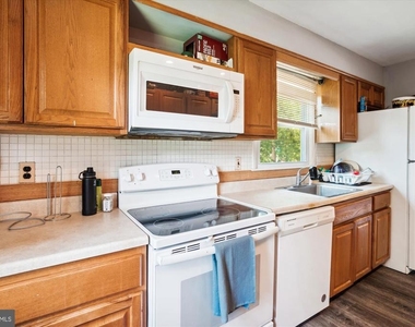 4701 Norwich Road - Photo Thumbnail 2