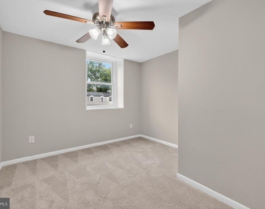 7711 Burnside Road - Photo Thumbnail 15