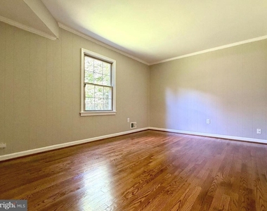 9106 Jones Mill Road - Photo Thumbnail 9
