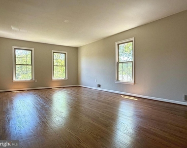 9106 Jones Mill Road - Photo Thumbnail 11