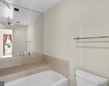 1469 Casino Circle - Photo Thumbnail 11