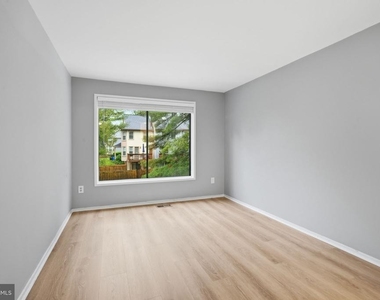 8874 Welbeck Way - Photo Thumbnail 15