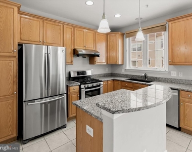 563 Pelican Avenue - Photo Thumbnail 18