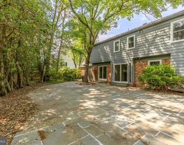 8416 Fox Run - Photo Thumbnail 55