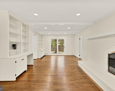 8416 Fox Run - Photo Thumbnail 26