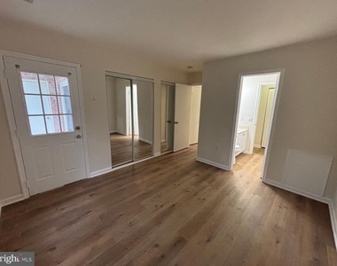 18318 Streamside Drive - Photo Thumbnail 8