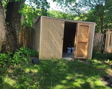 17027 Catalpa Court - Photo Thumbnail 14