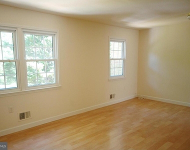 7 Hyacinth Court - Photo Thumbnail 5