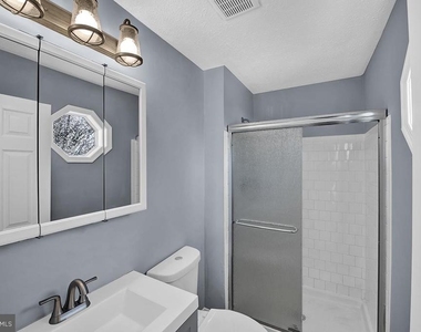801 High Plain Drive - Photo Thumbnail 4