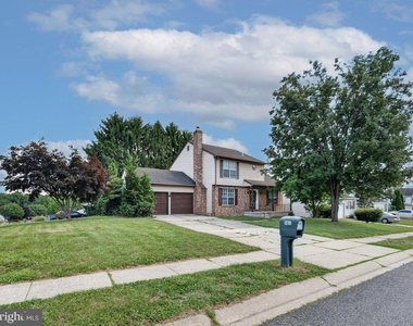 801 High Plain Drive - Photo Thumbnail 8