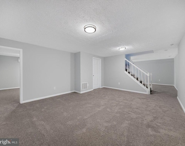 801 High Plain Drive - Photo Thumbnail 50