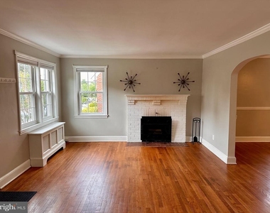 110 W 14th Street - Photo Thumbnail 1