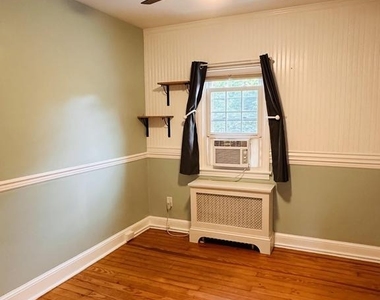 110 W 14th Street - Photo Thumbnail 8