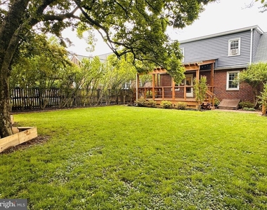 110 W 14th Street - Photo Thumbnail 16