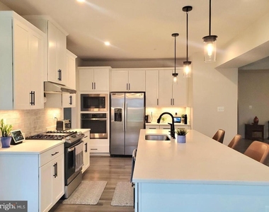 6979 Mandalong Way - Photo Thumbnail 12