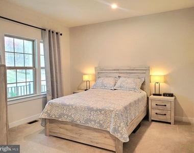 6979 Mandalong Way - Photo Thumbnail 6
