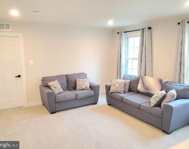 6979 Mandalong Way - Photo Thumbnail 28